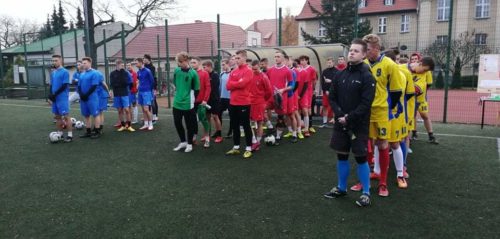 Read more about the article Turniej piłki nożnej „Zdrowo zakręceni”